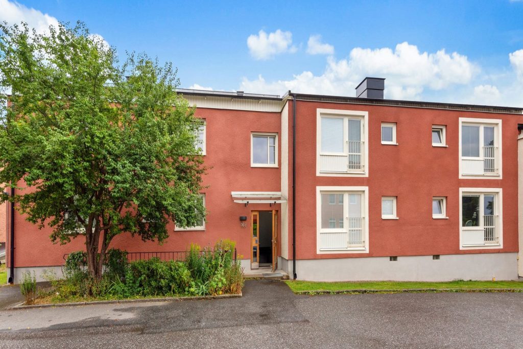 13. Elinstallation av badrumsflakt handdukstork i lokal 1536x1025